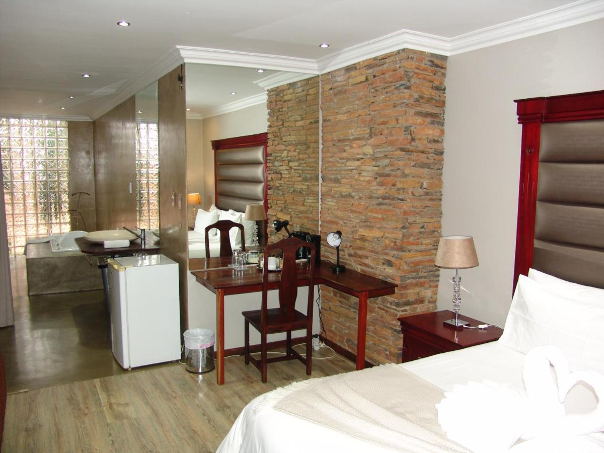 African Moon Corporate House Kempton Park Exteriér fotografie