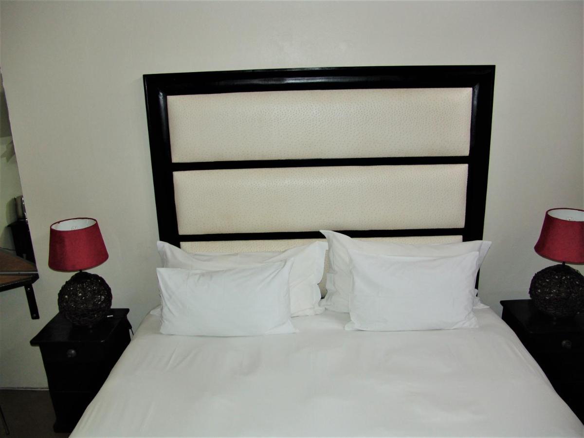 African Moon Corporate House Kempton Park Exteriér fotografie