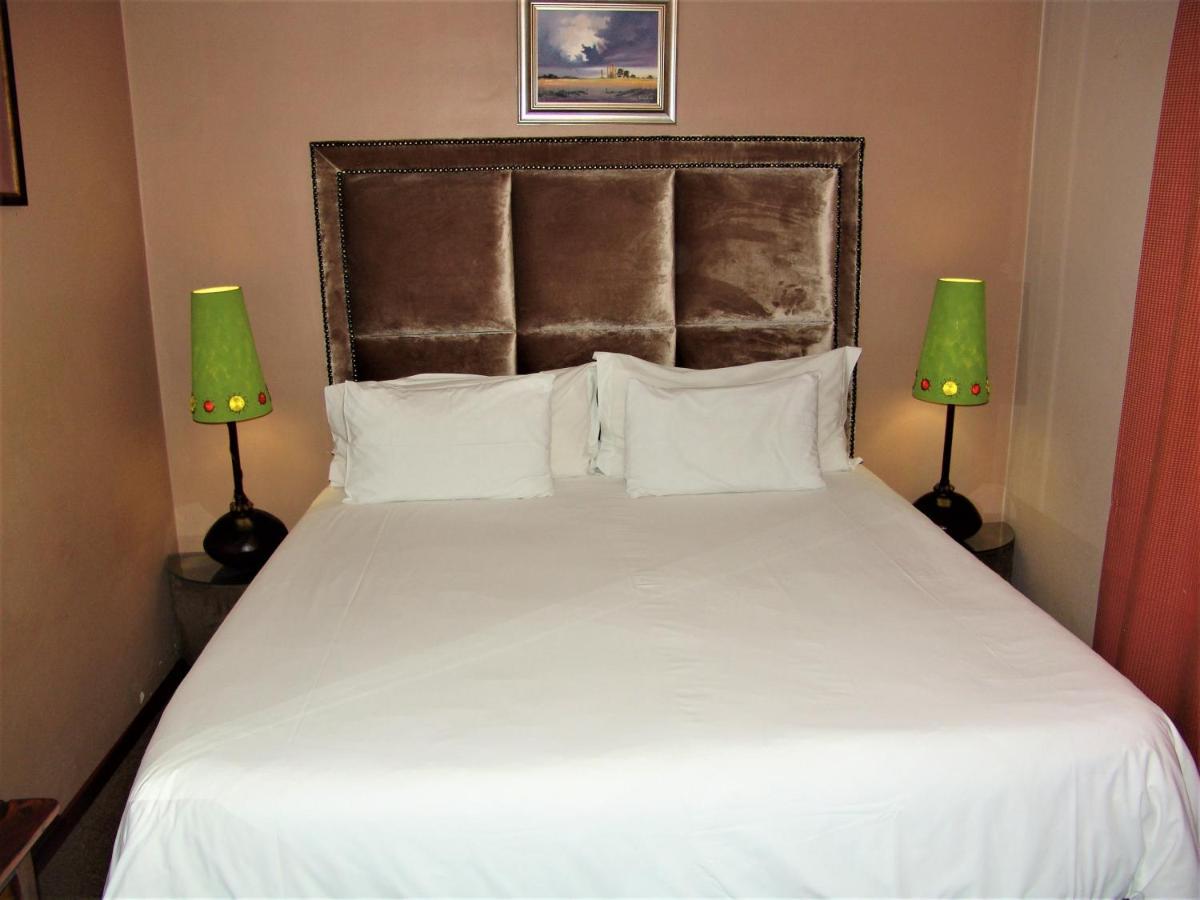 African Moon Corporate House Kempton Park Exteriér fotografie